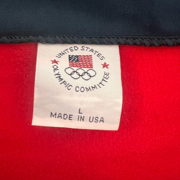 UPS Olympic Committee Pullover - Picture 3 of 3